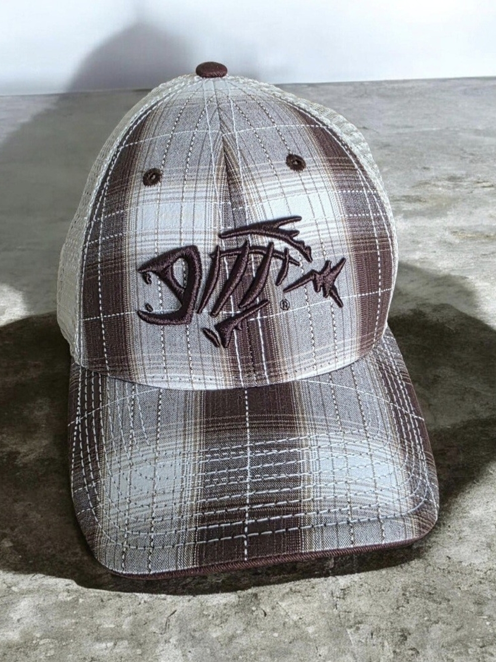 AFTCO Plaid Mesh Back Baseball Cap Fish Logo Breathable Brown/White M/L